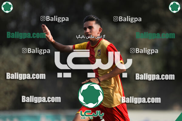 دوستی مهر 3–1 انرژی پیشرو ایرانیان