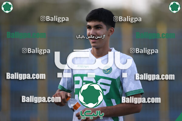 پاس قوامین 1–3 پدیده جوان آپادانا