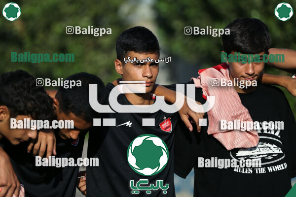 دوستی مهر 2–5 پرسپولیس