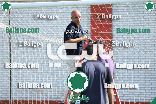 ایرانیان مهر شهید باباخانی 1–2 شاهین