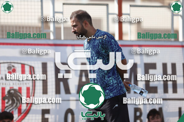ایرانیان مهر شهید باباخانی 1–2 شاهین