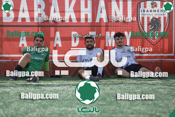 ایرانیان مهر شهید باباخانی 1–2 شاهین