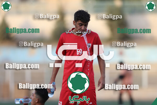 سفیر 2–4 ایرانیان مهر شهید باباخانی