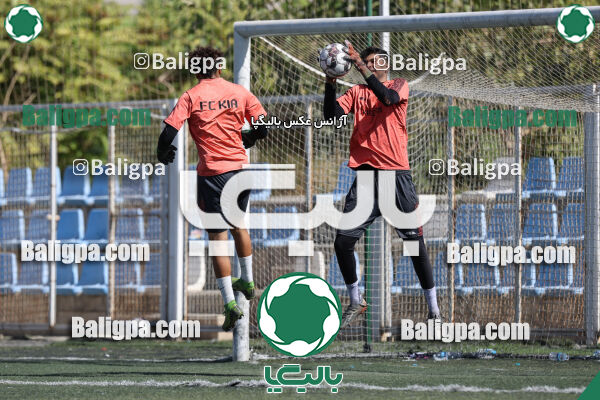 جلسه تمرینی تیم فوتبال کیا