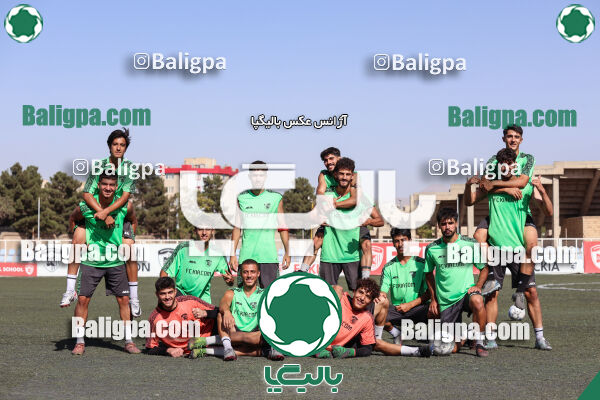 جلسه تمرینی تیم فوتبال کیا