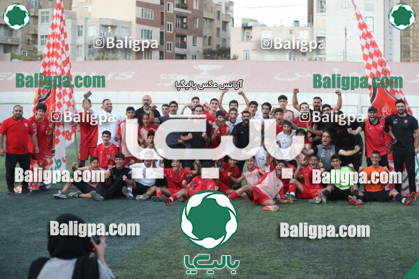 پرسپولیس 2–1 استقلال
