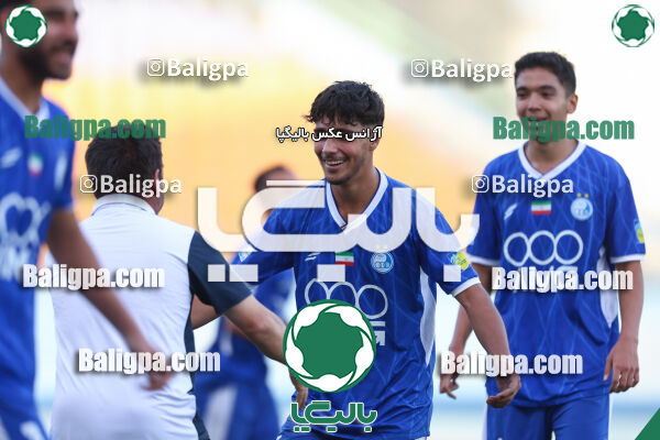 استقلال 1–0 کیا