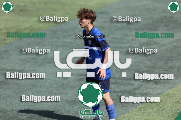 انرژی پیشرو ایرانیان 0 - 0 سزار