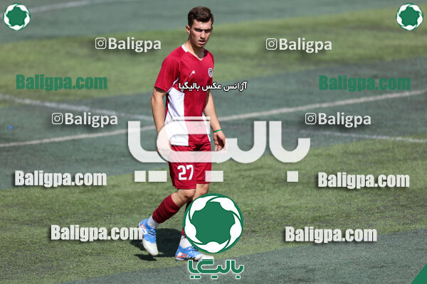 انرژی پیشرو ایرانیان 0 - 0 سزار