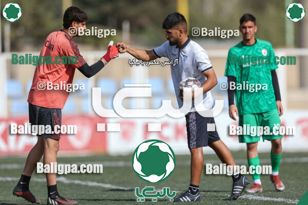 کیا 4 - 2 حامی