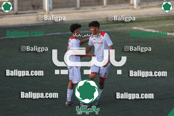 کیا 4 - 2 حامی