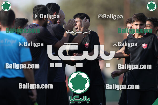اهورا پارسه 0–3 پرسپولیس