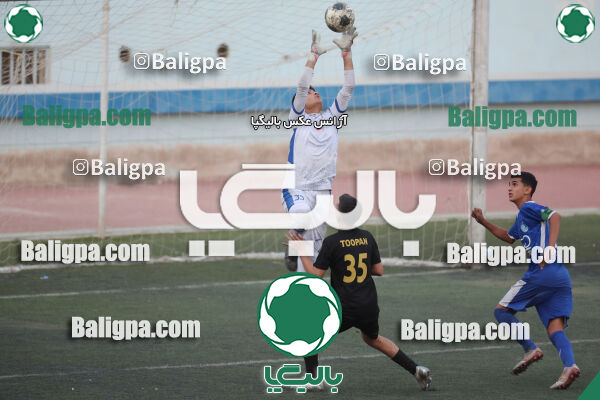 استقلال 3–0 توپان