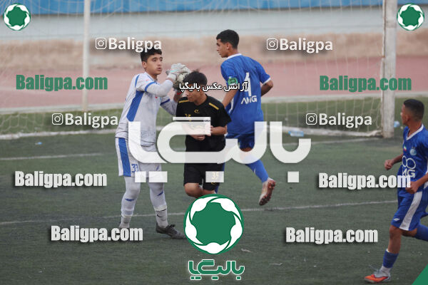استقلال 3–0 توپان