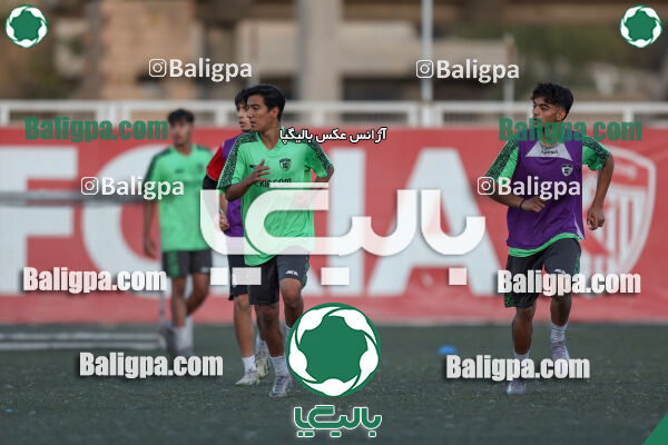 جلسه تمرینی تیم فوتبال کیا