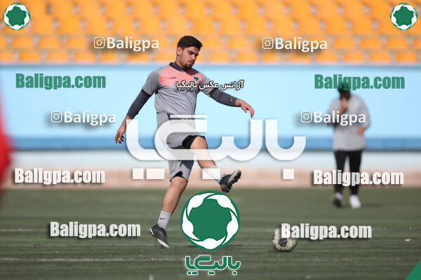 استقلال 5–1 شاهین