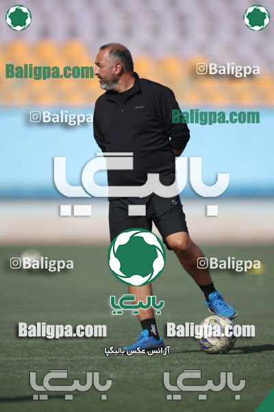 استقلال 5–1 شاهین