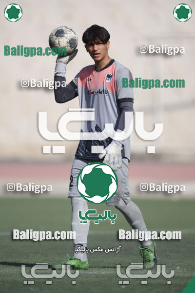 استقلال 5–1 شاهین