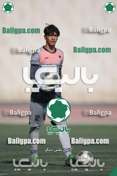 استقلال 5–1 شاهین
