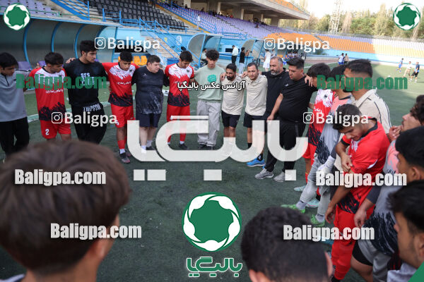 استقلال 5–1 شاهین