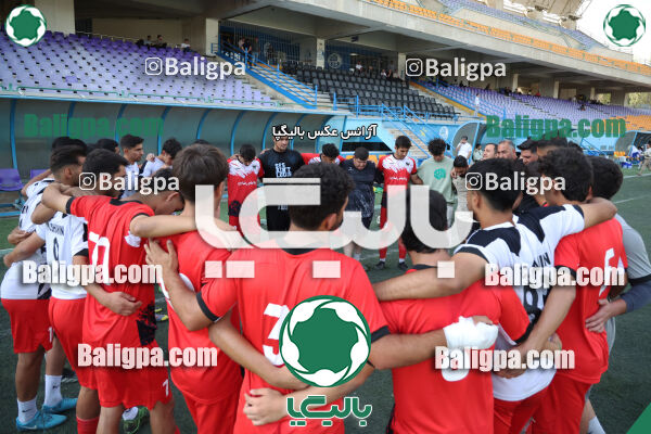 استقلال 5–1 شاهین