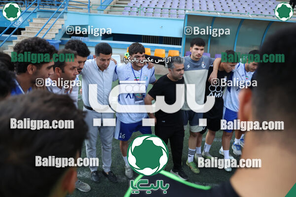 استقلال 5–1 شاهین