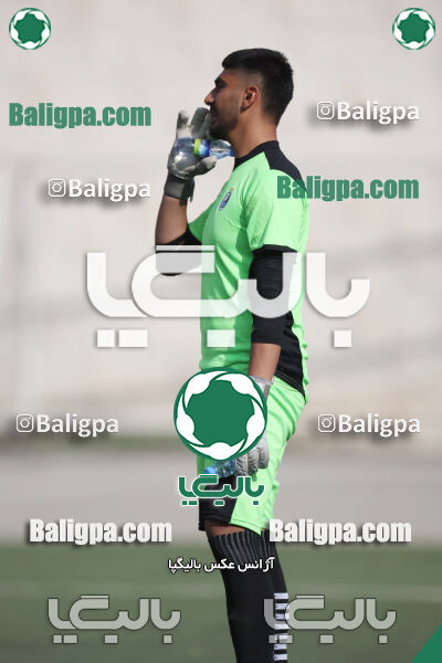 استقلال 5–1 شاهین