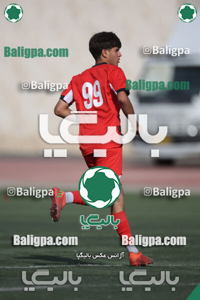 استقلال 5–1 شاهین