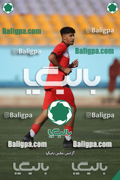 استقلال 5–1 شاهین