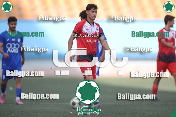 استقلال 5–1 شاهین