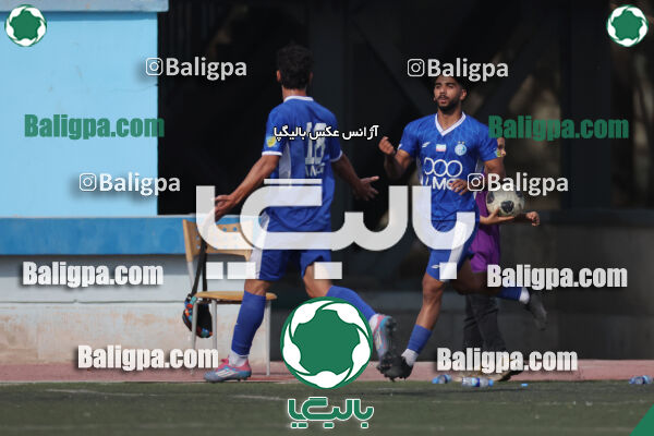 استقلال 5–1 شاهین