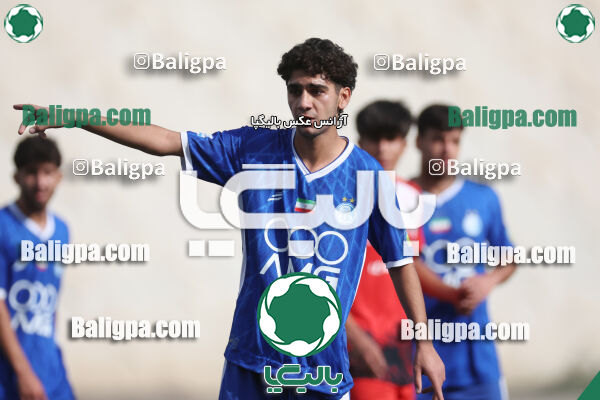 استقلال 5–1 شاهین