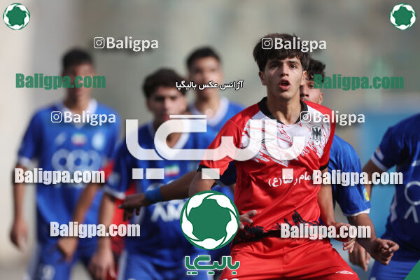 استقلال 5–1 شاهین