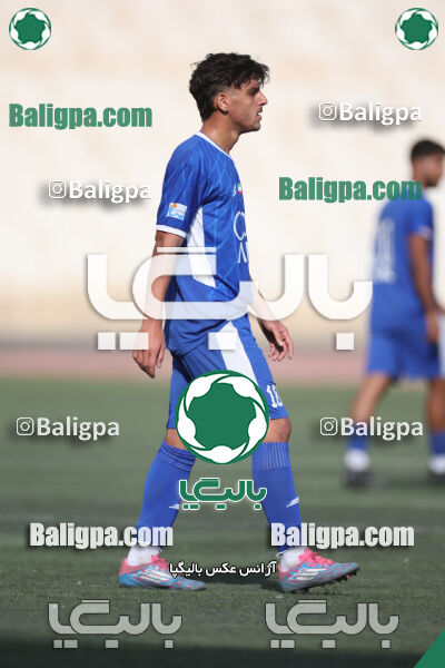 استقلال 5–1 شاهین