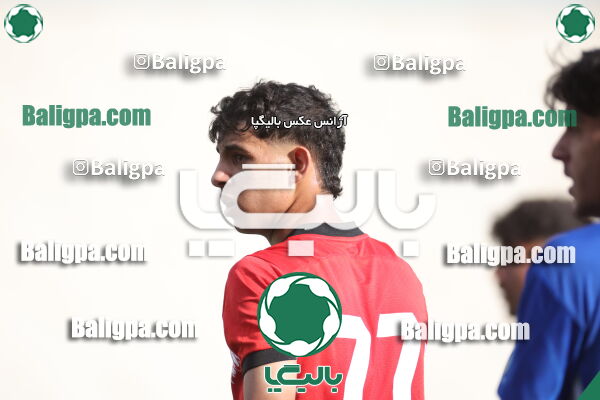 استقلال 5–1 شاهین