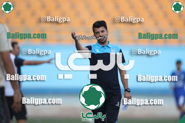 استقلال 5–1 شاهین