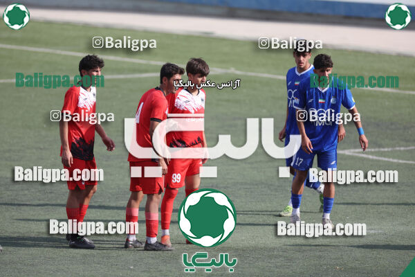 استقلال 5–1 شاهین