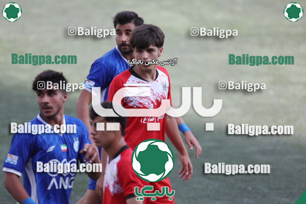 استقلال 5–1 شاهین