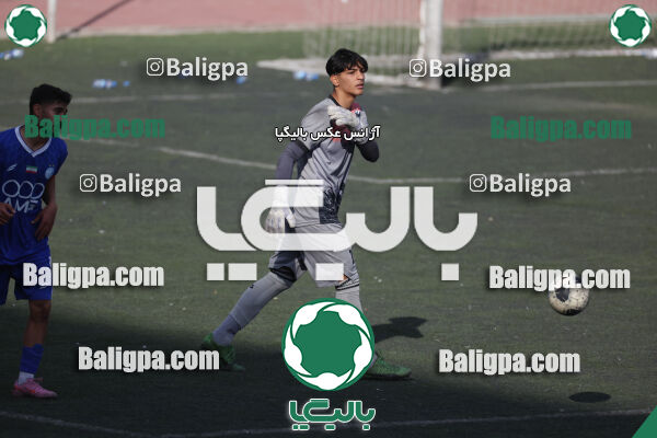 استقلال 5–1 شاهین