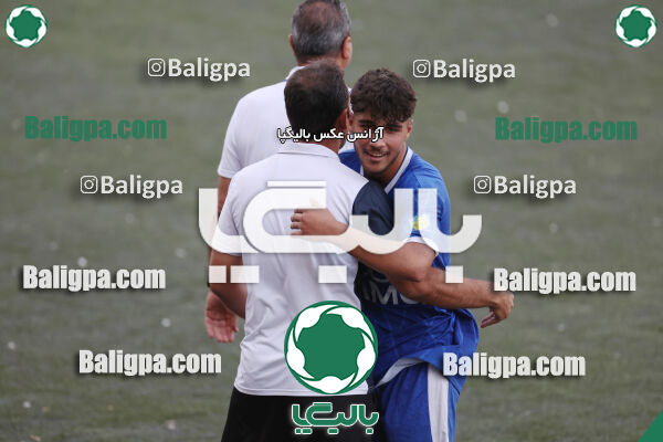 استقلال 5–1 شاهین