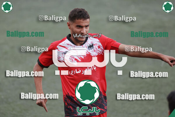 استقلال 5–1 شاهین