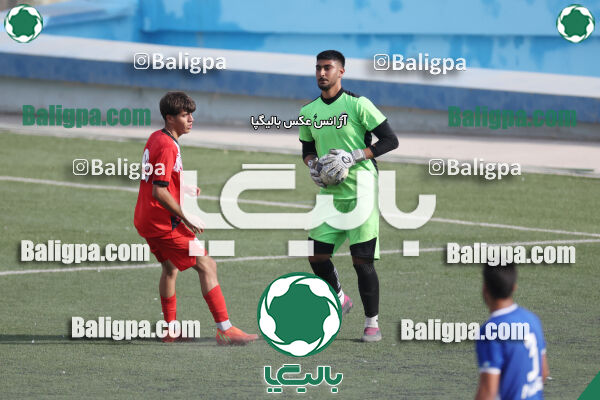 استقلال 5–1 شاهین