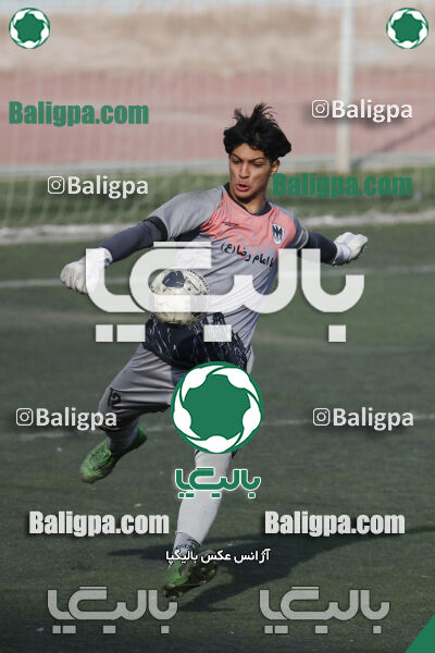 استقلال 5–1 شاهین