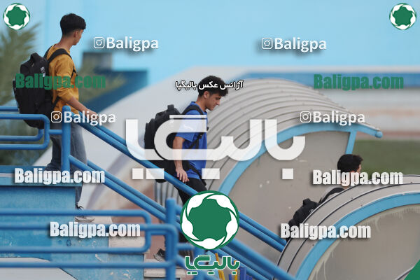 استقلال 5–1 شاهین