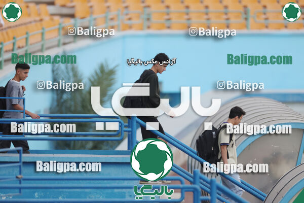 استقلال 5–1 شاهین