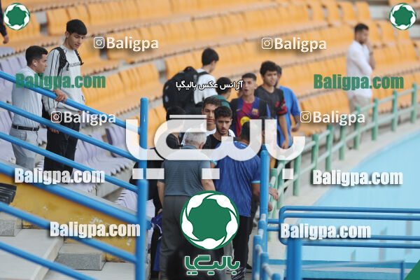 استقلال 5–1 شاهین