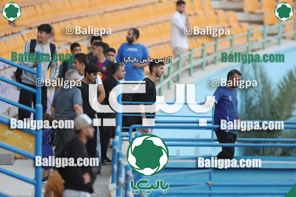 استقلال 5–1 شاهین