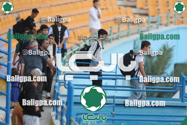 استقلال 5–1 شاهین