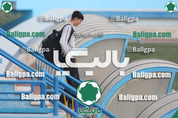 استقلال 5–1 شاهین