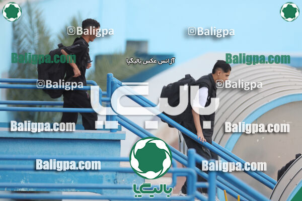 استقلال 5–1 شاهین
